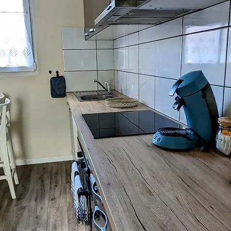 Thierville-sur-meuse, 2 Pieces, 2 Personnes - Fr-1-585-132