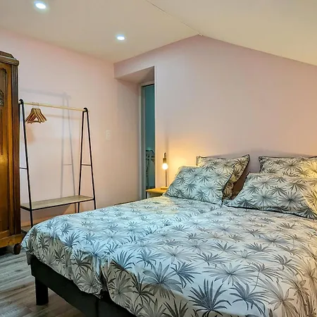 Thierville-sur-meuse, 2 Pieces, 2 Personnes - Fr-1-585-132 Hébergement de vacances Thierville-sur-Meuse
